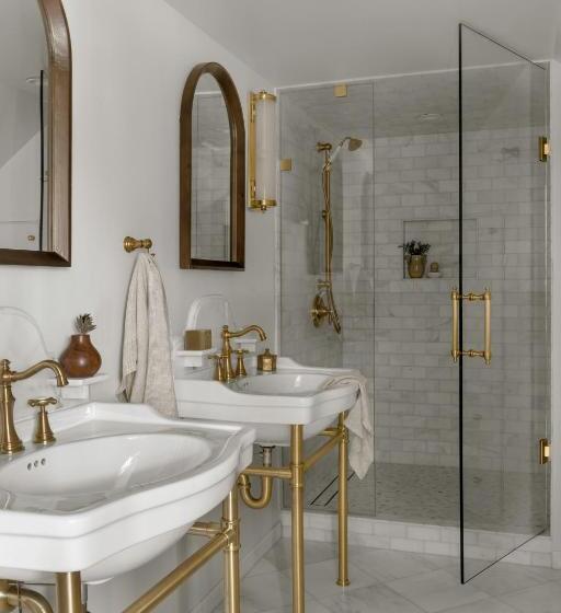 בונגלו משפחתי, The Craft House Inn