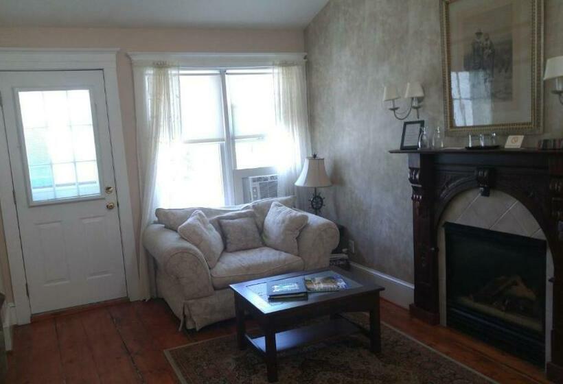 غرفة قياسية سرير كينج, Harpswell Inn