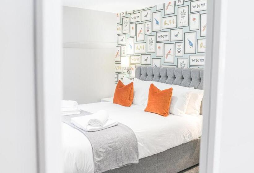 스탠다드 룸 킹사이즈 침대, Chequers Lodge  Dalton In  Furness  Self Check In