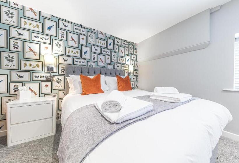 스탠다드 룸 킹사이즈 침대, Chequers Lodge  Dalton In  Furness  Self Check In