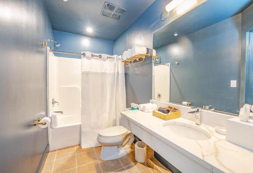 غرفة سوبيريور سرير كينج, The Inn At Lbi National Golf & Resort