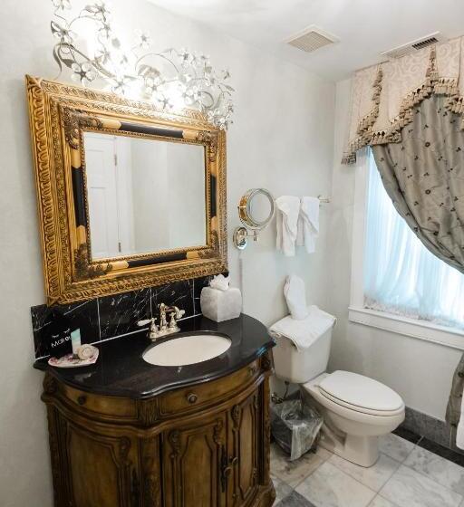 标准间, 1840s Carrollton Inn