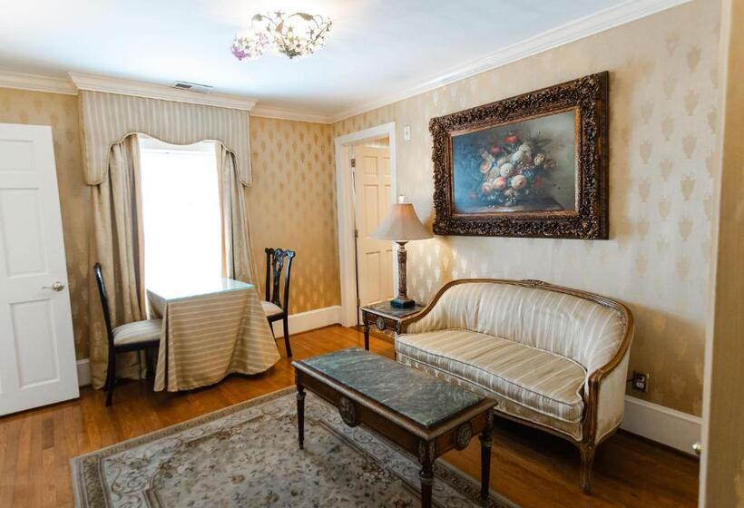 スイート, 1840s Carrollton Inn