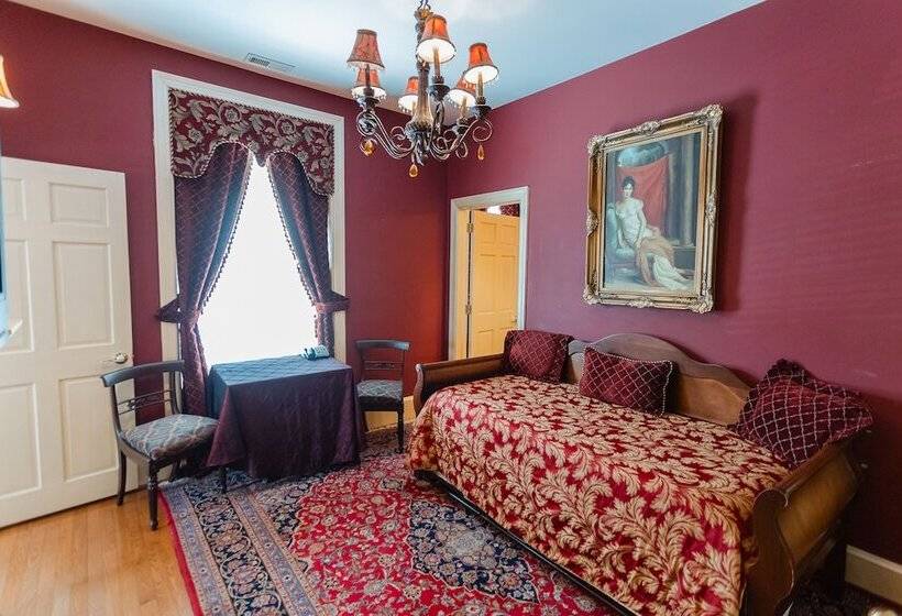 套房, 1840s Carrollton Inn