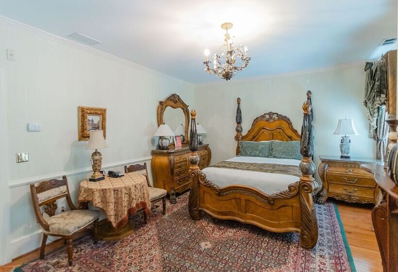 标准间, 1840s Carrollton Inn