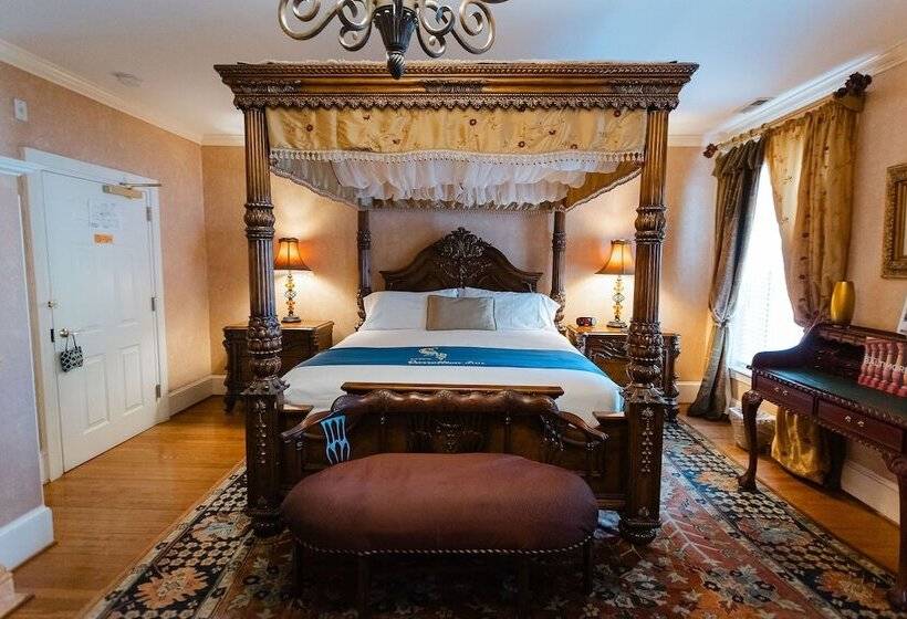 标准间, 1840s Carrollton Inn