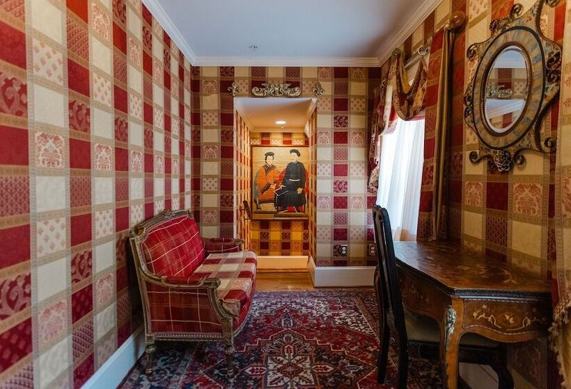 套房, 1840s Carrollton Inn