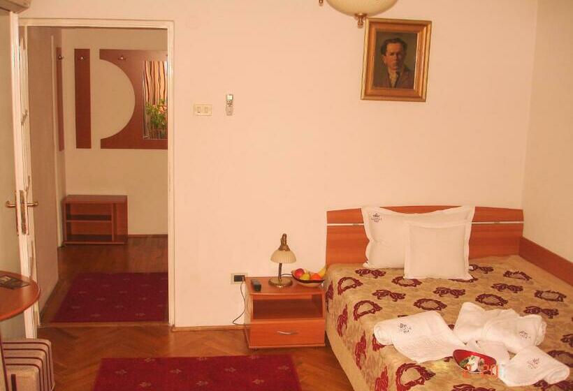 اتاق استاندارد, Villa Hotel Escala