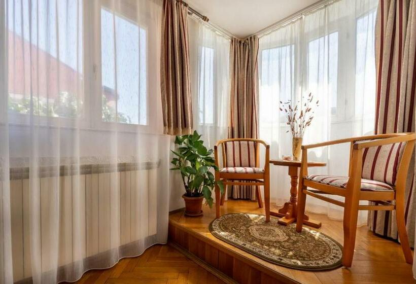 اتاق استاندارد, Villa Hotel Escala