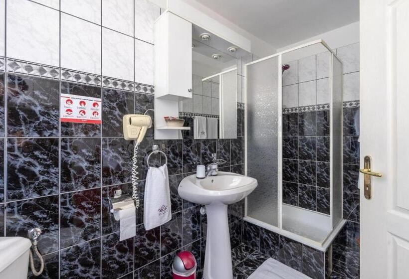 اتاق استاندارد, Villa Hotel Escala