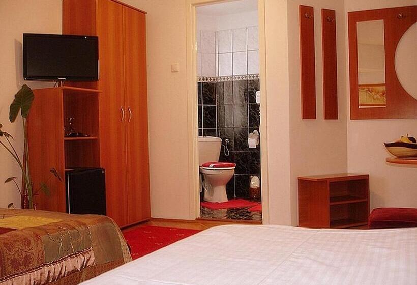 اتاق استاندارد, Villa Hotel Escala