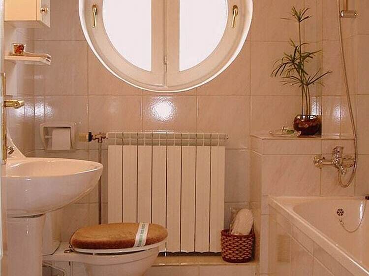 اتاق استاندارد, Villa Hotel Escala