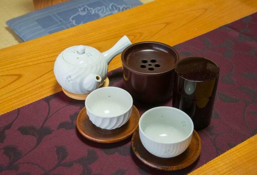 ルームシェアのワンベッド, Mizu No Kaori