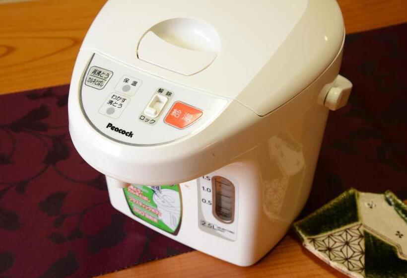 バスルーム共同エコノミー4人部屋, Mizu No Kaori