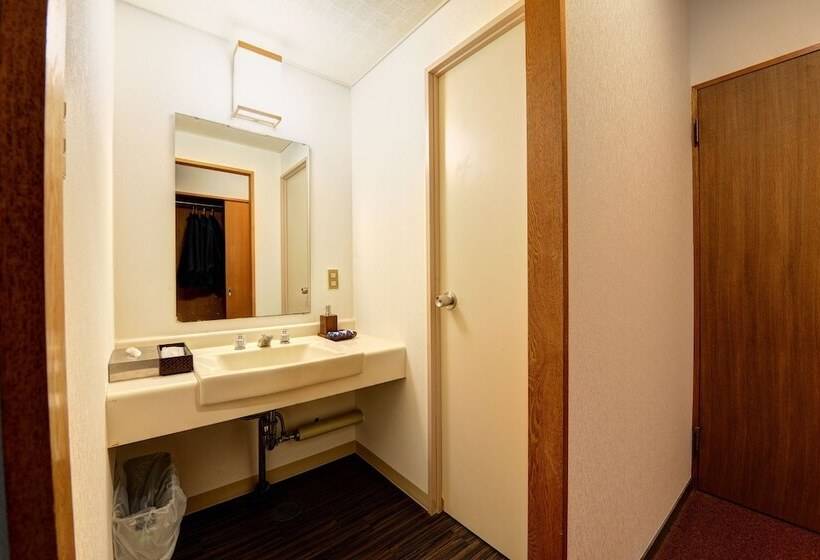 ルームシェアのワンベッド, Mizu No Kaori