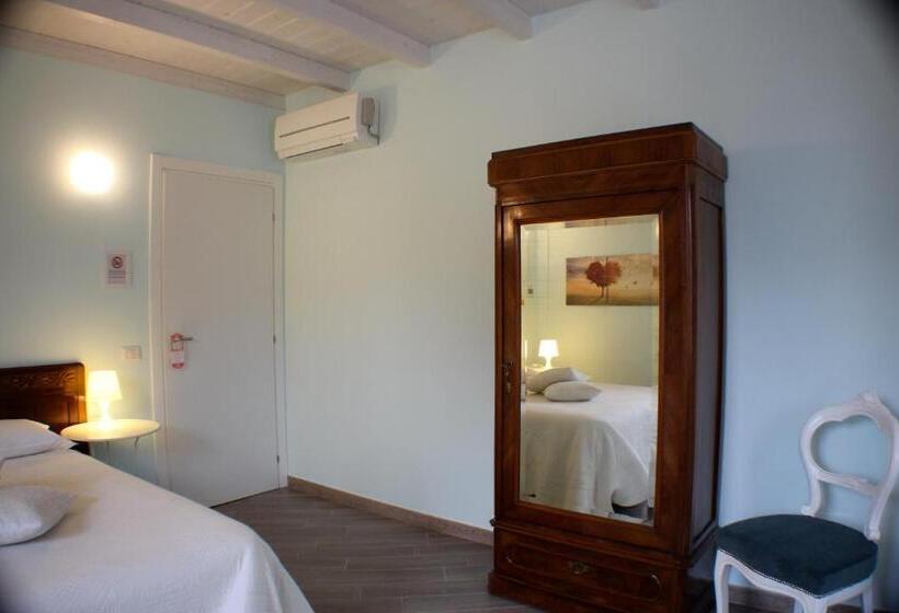 غرفة عائلية, Mamma Ciccia