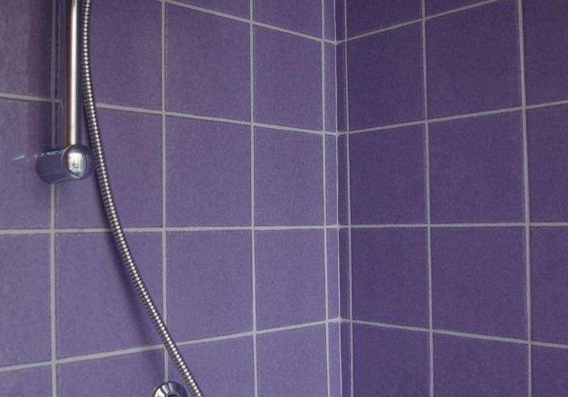 غرفة قياسية فردية, Mamma Ciccia