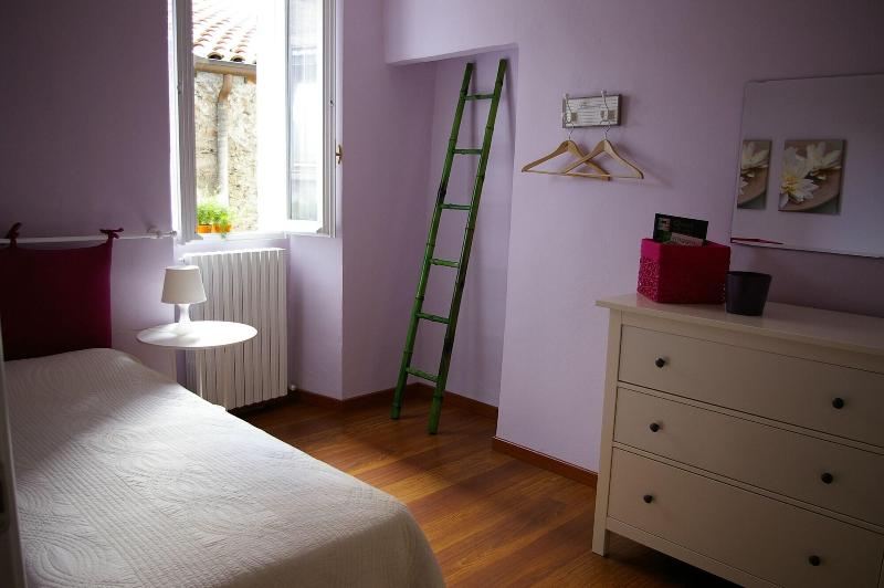 غرفة قياسية فردية, Mamma Ciccia