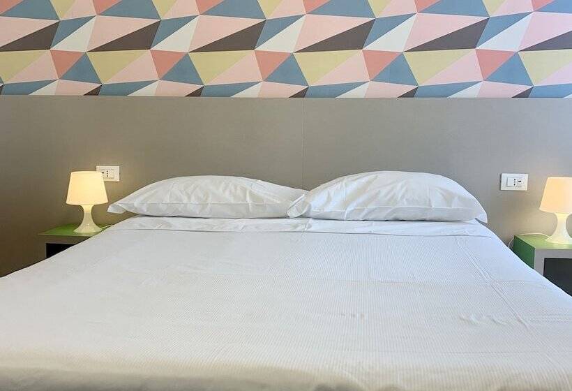 غرفة قياسية, Mamma Ciccia