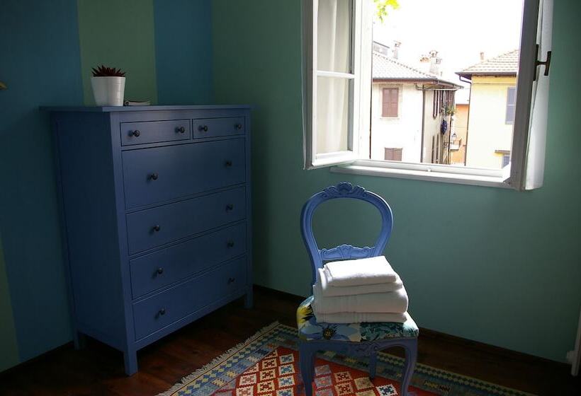 غرفة قياسية فردية, Mamma Ciccia