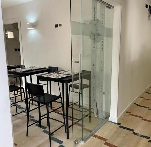 标准间, Solaris Paestum