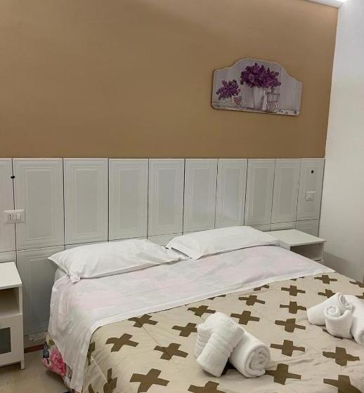 اتاق استاندارد چهارنفره با بالکن, Solaris Paestum