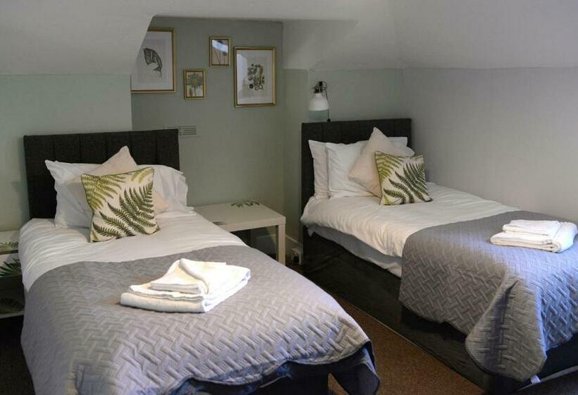 חדר סטנדרט, The Milford Arms