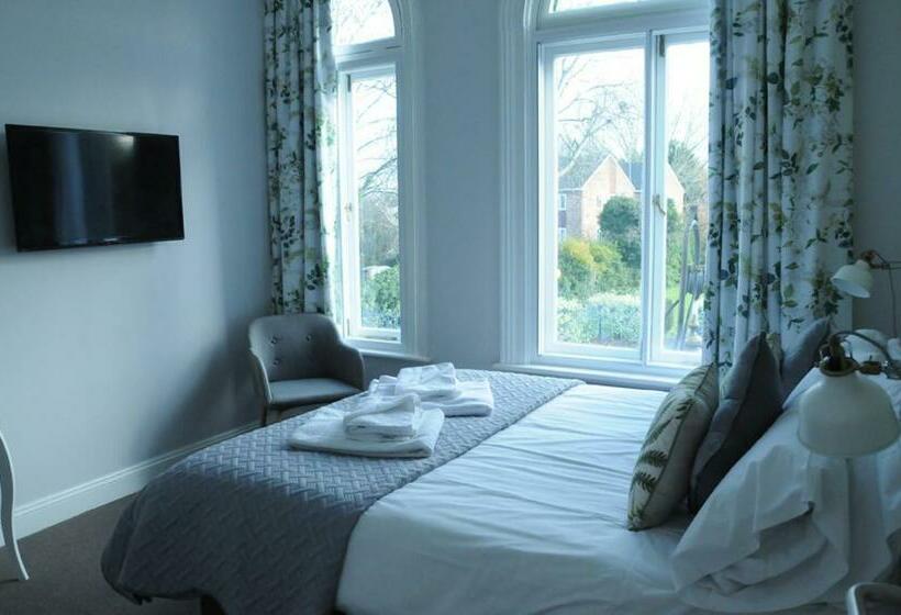 标准间, The Milford Arms