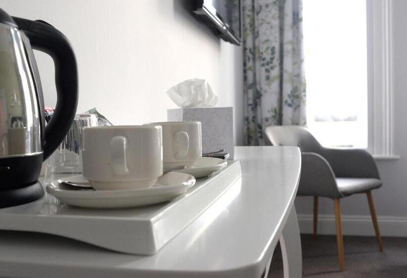 חדר סטנדרט, The Milford Arms