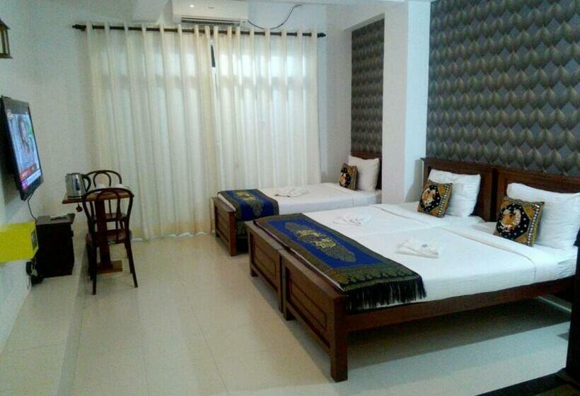 디럭스 룸, Kandy Supreme