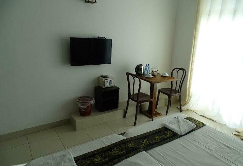 디럭스 룸, Kandy Supreme