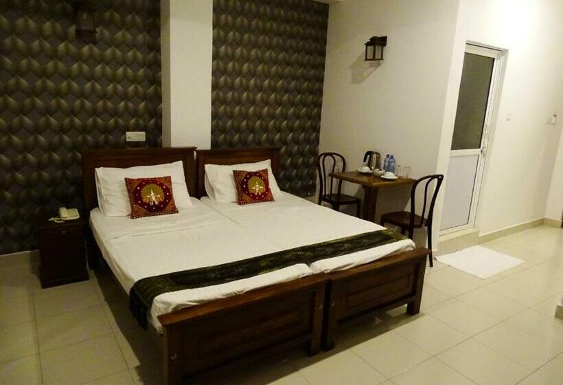 디럭스 룸, Kandy Supreme