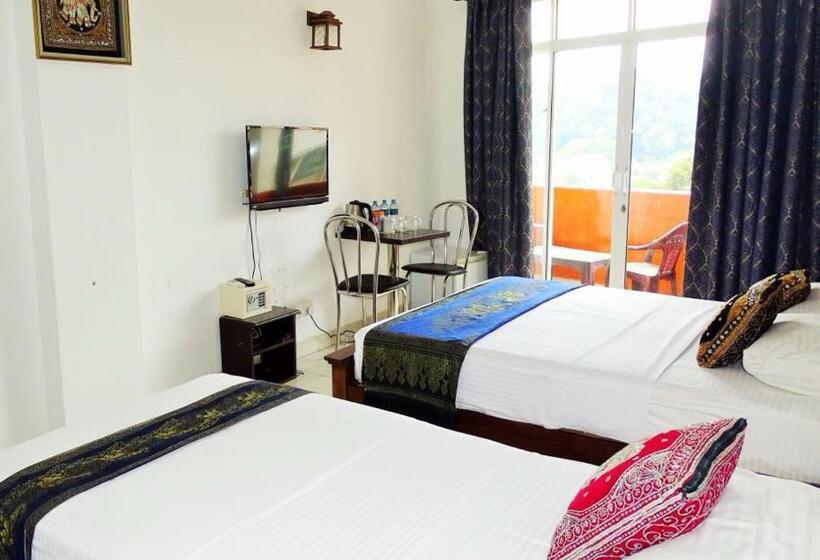 스탠다드 트리플 룸, Kandy Supreme