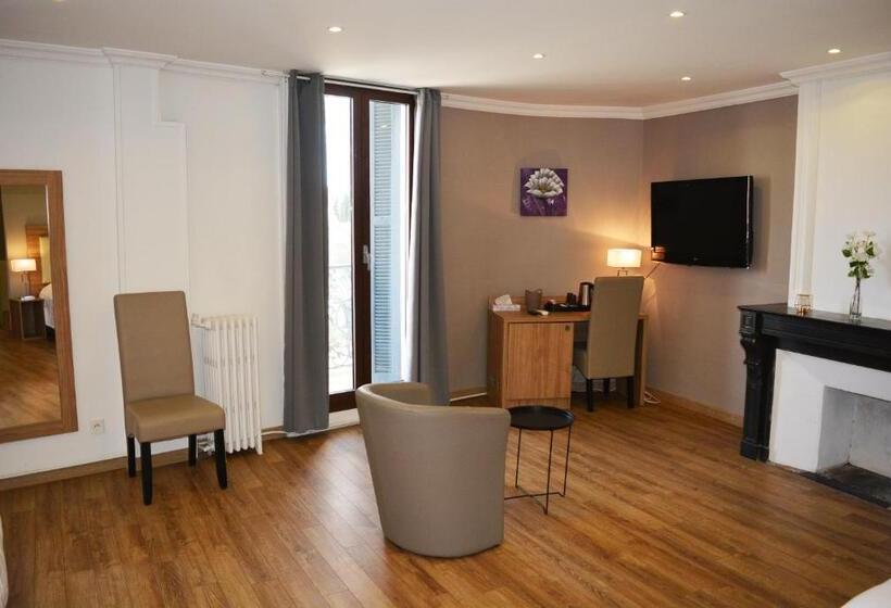 جناح, Le Grand Hôtel Molière