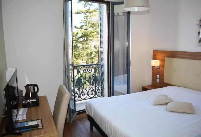 اتاق راحتی سه تخته, Le Grand Hôtel Molière