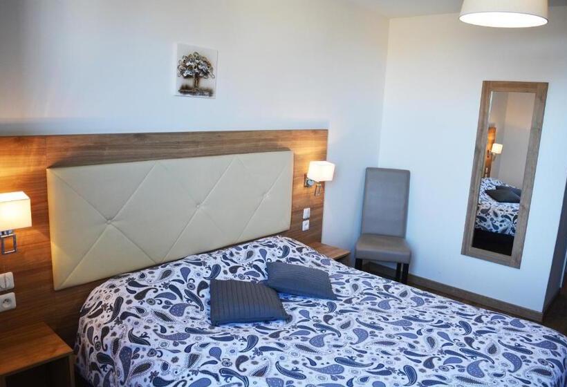 غرفة كومفورت ثلاثية, Le Grand Hôtel Molière