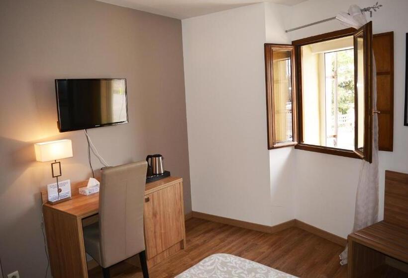 غرفة سوبيريور, Le Grand Hôtel Molière