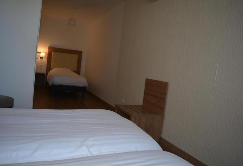 غرفة عائلية, Le Grand Hôtel Molière