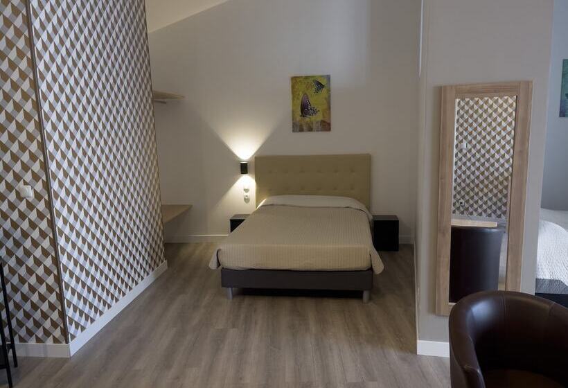 غرفة قياسية فردية, Le Grand Hôtel Molière