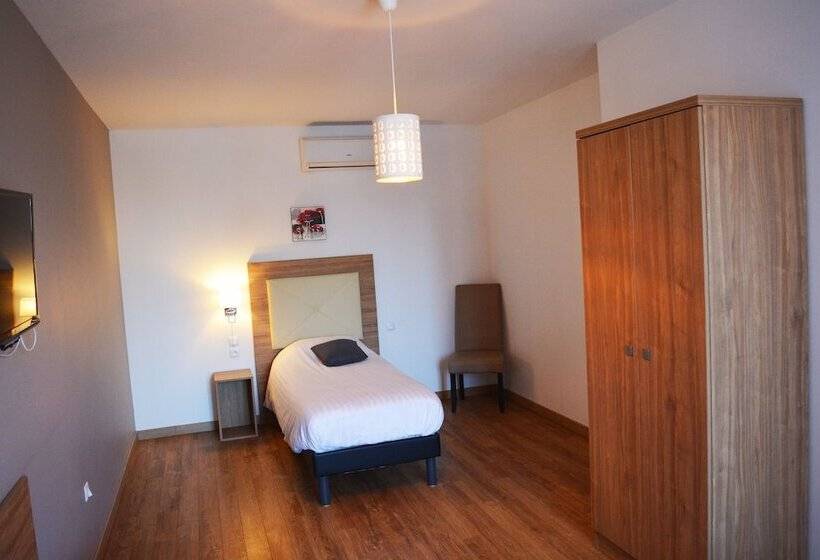 جناح, Le Grand Hôtel Molière