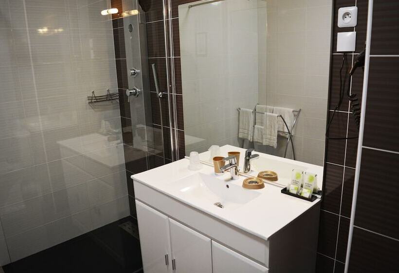 جناح عائلي, Le Grand Hôtel Molière