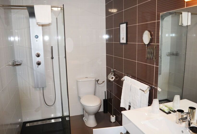 جناح عائلي, Le Grand Hôtel Molière