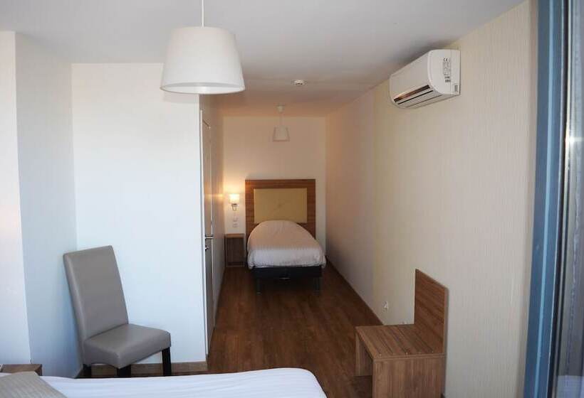 جناح عائلي, Le Grand Hôtel Molière