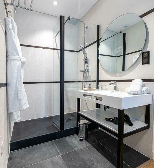 标准间, Le Saint Gelais