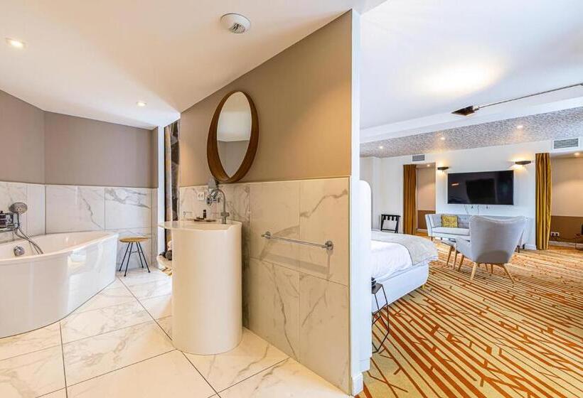 尊贵套房, Le Saint Gelais