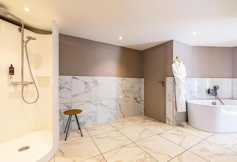 尊贵套房, Le Saint Gelais