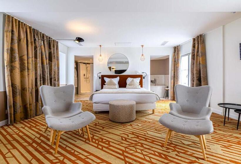 尊贵套房, Le Saint Gelais