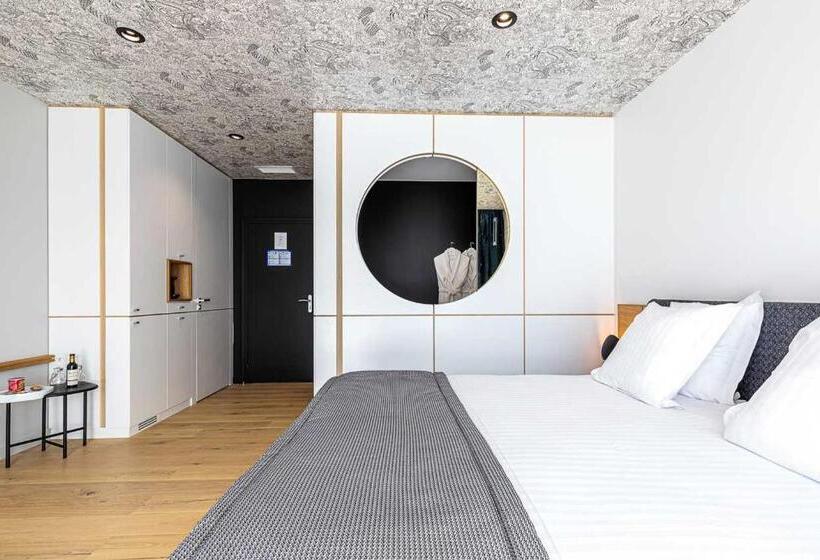 标准间带露台, Le Saint Gelais