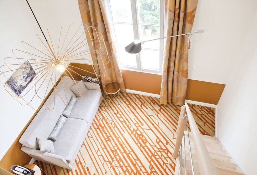 小型套房, Le Saint Gelais