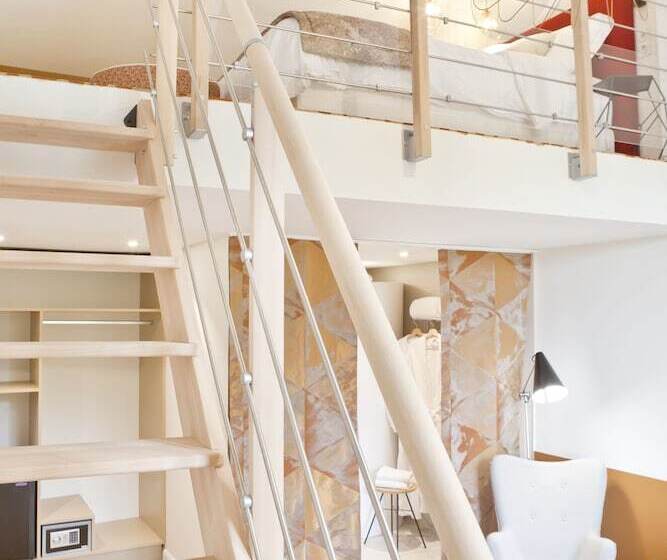 小型套房, Le Saint Gelais